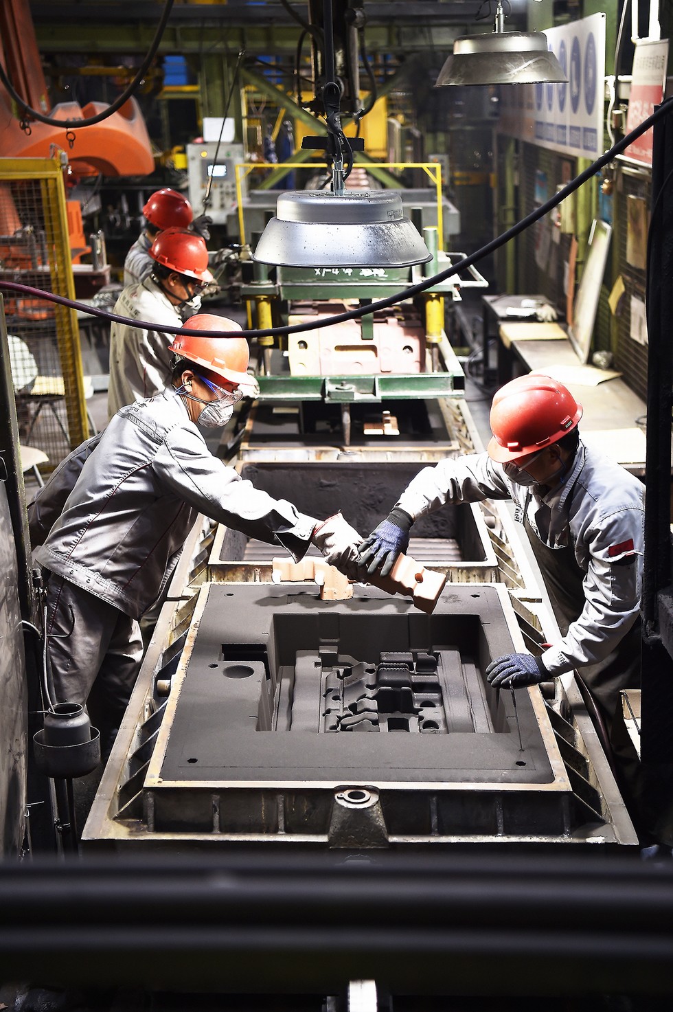 东风商用车有限公司:新纪录 我们创造