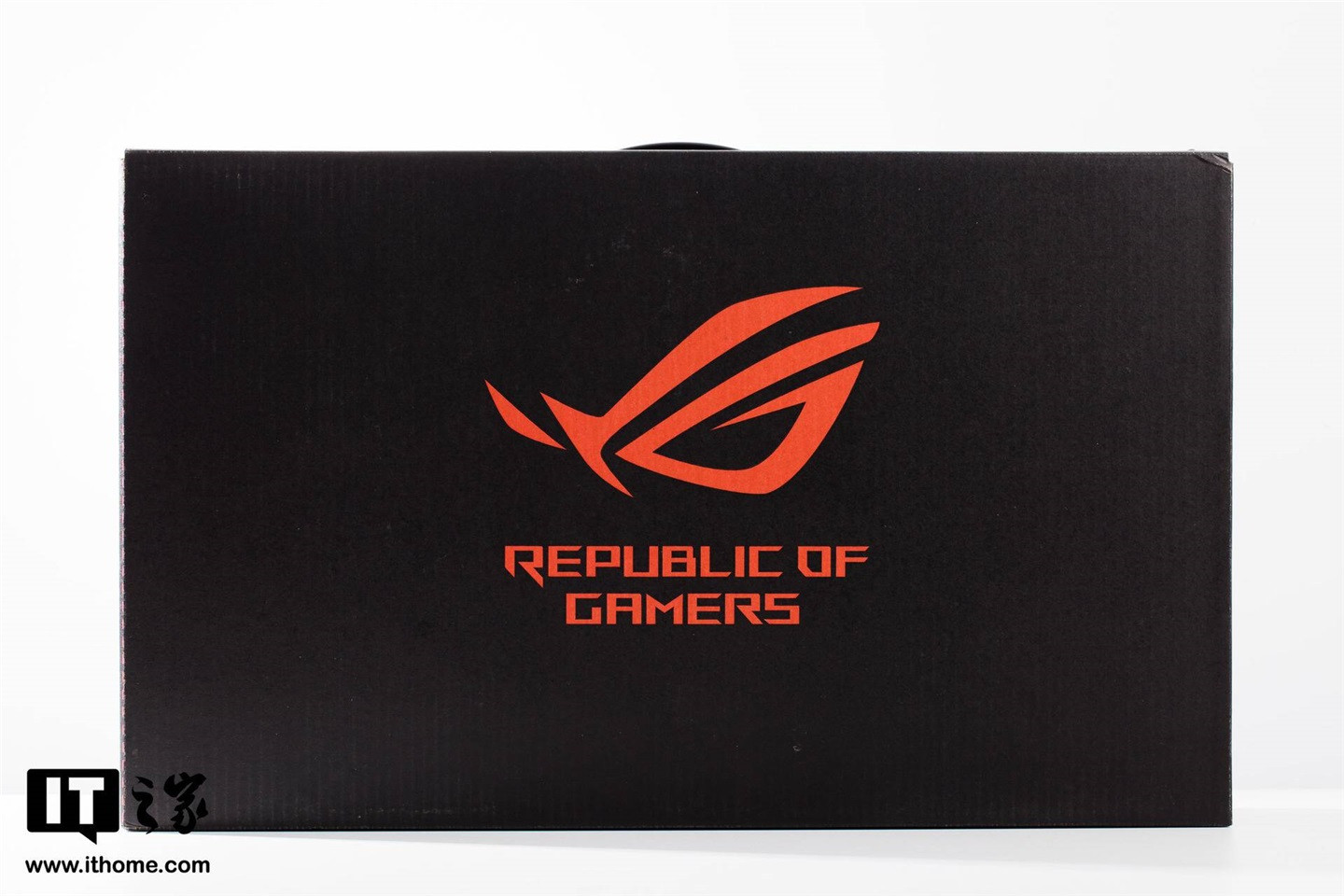 【it之家开箱】由内而外的轻薄设计,rog 冰刃 4 plus 开箱图赏