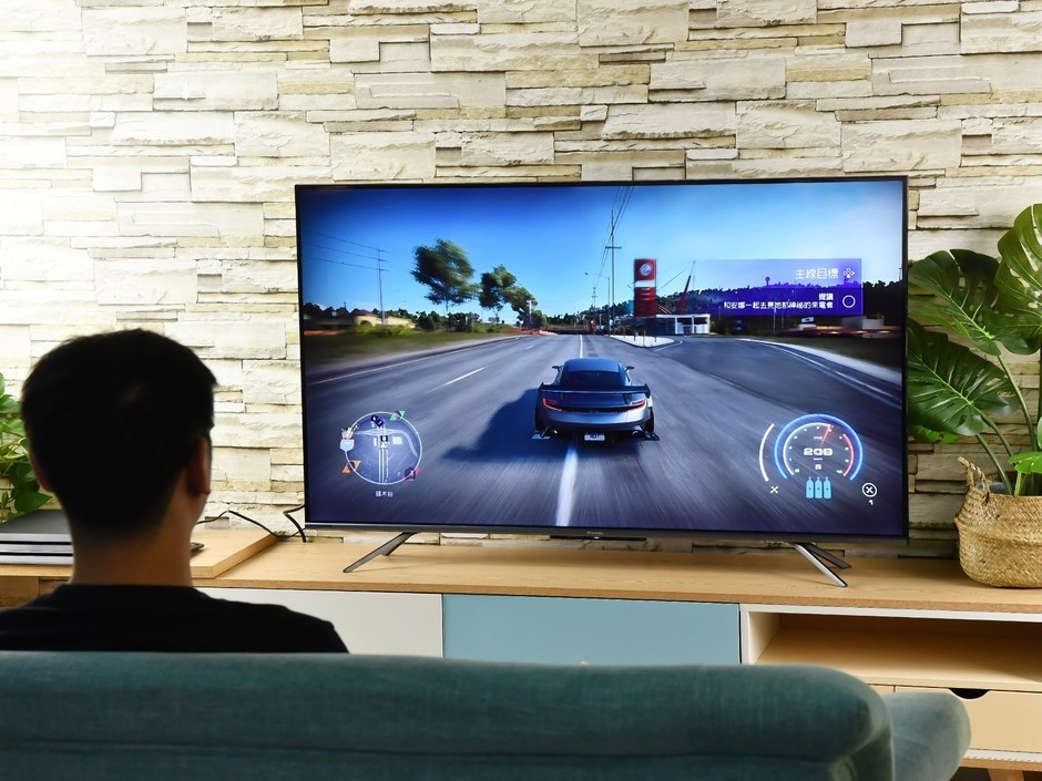 简约造型全面屏设计海信55e5f社交电视赏析