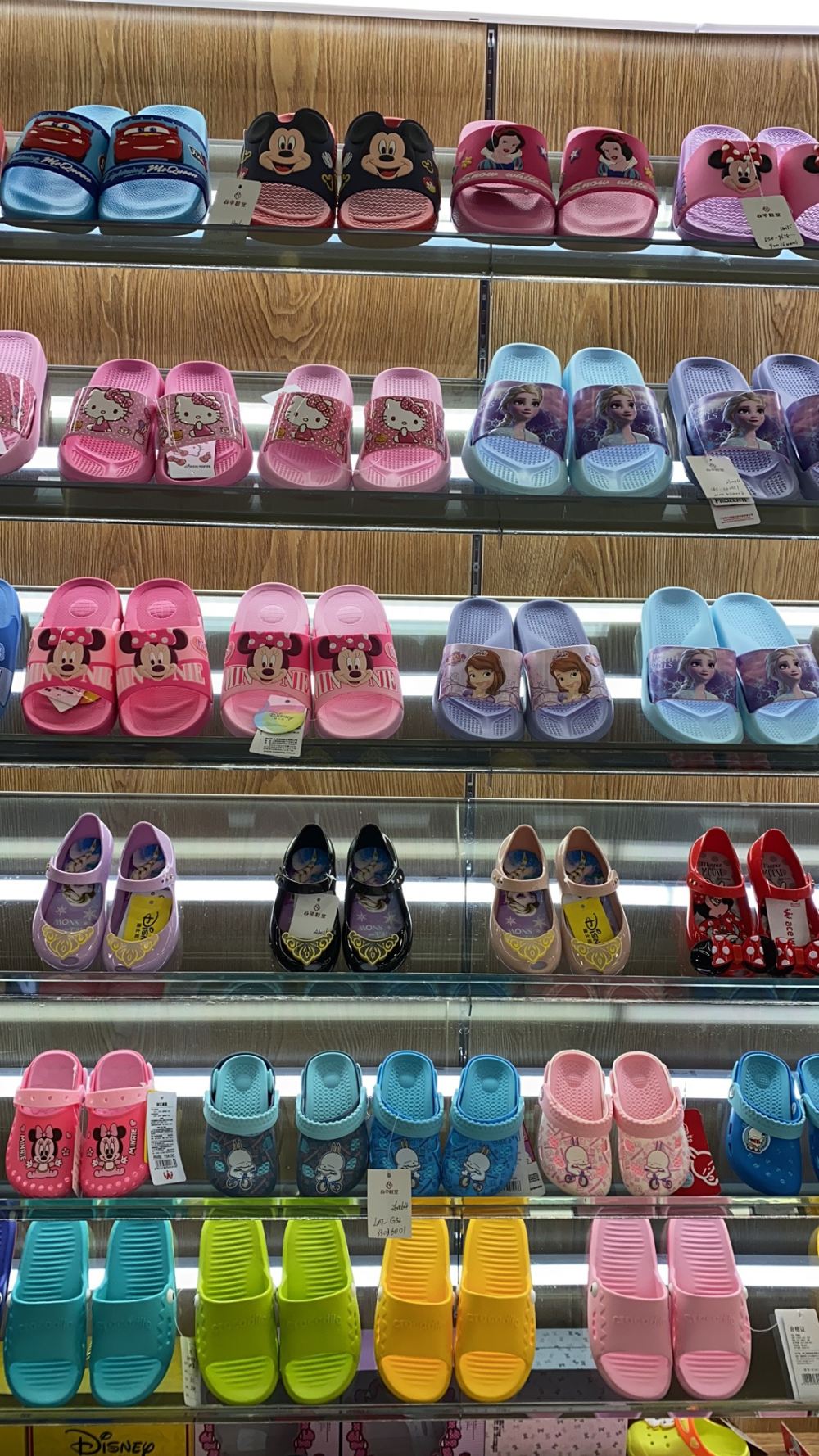 流失三成业绩迪士尼流氓兔的拖鞋代理商怎么办