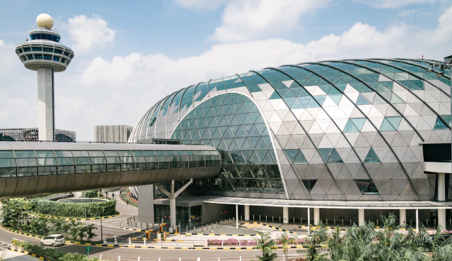 △图为新加坡樟宜国际机场