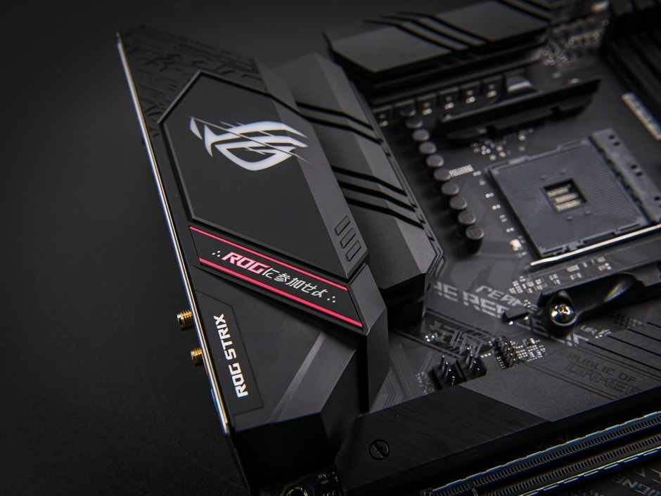 猛禽新秀华硕rogstrixb550fgamingwifi图赏