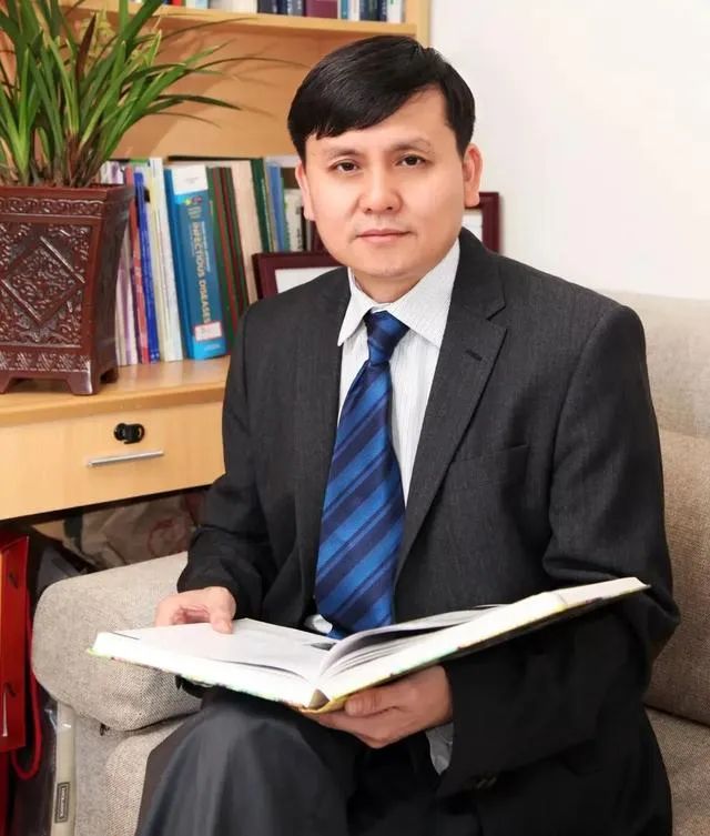 张文宏 复旦大学附属华山医院感染科主任