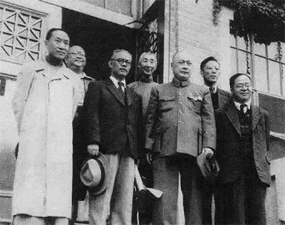 叶企孙:12岁入清华,终身未娶却培养79名院士,晚年精神失常成乞丐!|叶企孙_新浪财经_新浪网