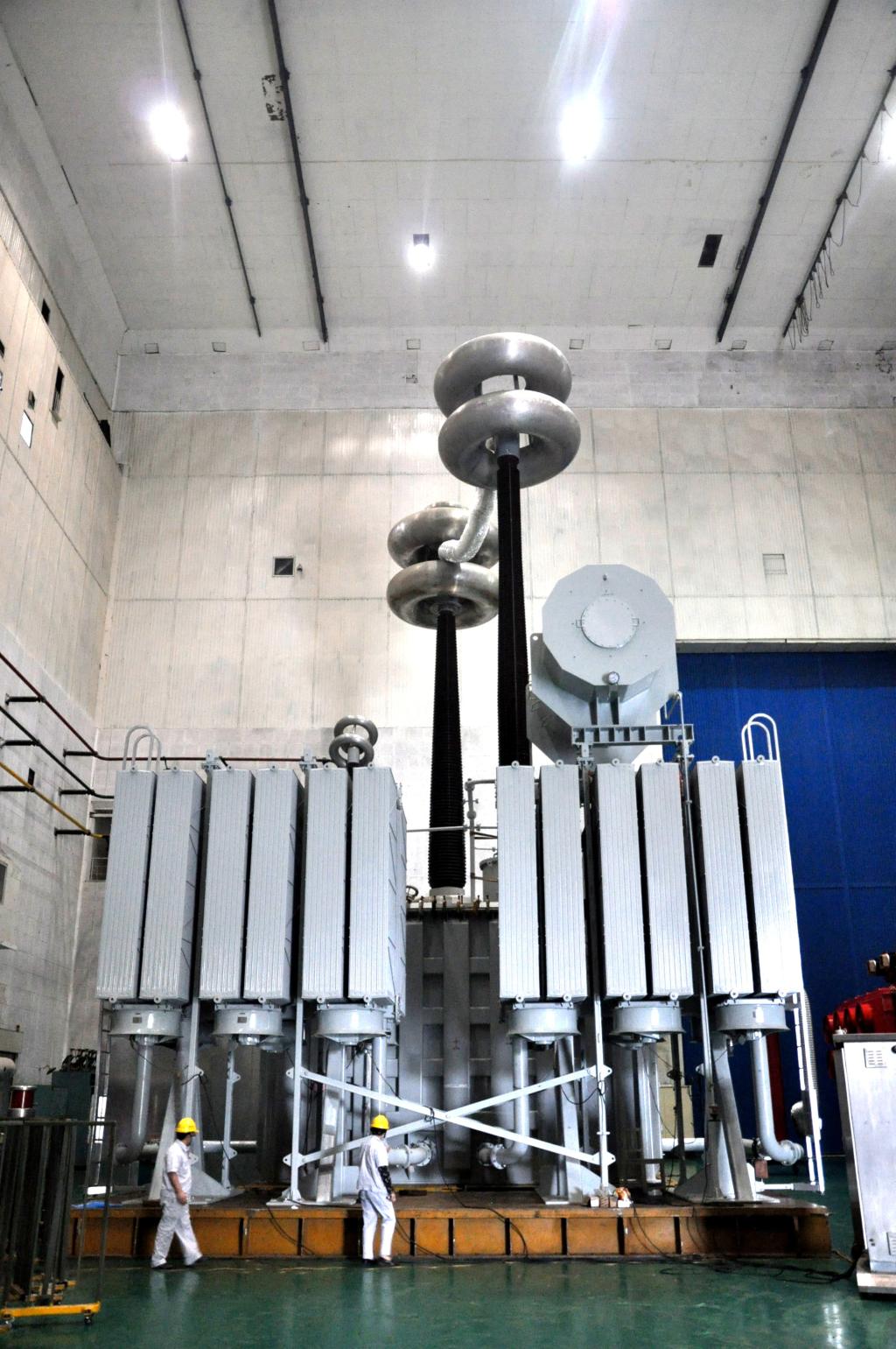 中国西电集团连续为多个国家重点工程成功研制电抗器产品