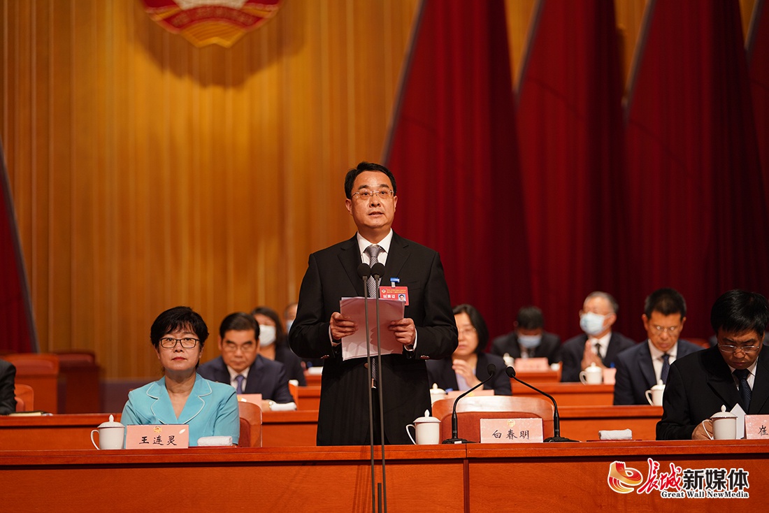 实现新作为汇聚新动能展现新形象唐山市政协十二届四次会议开幕