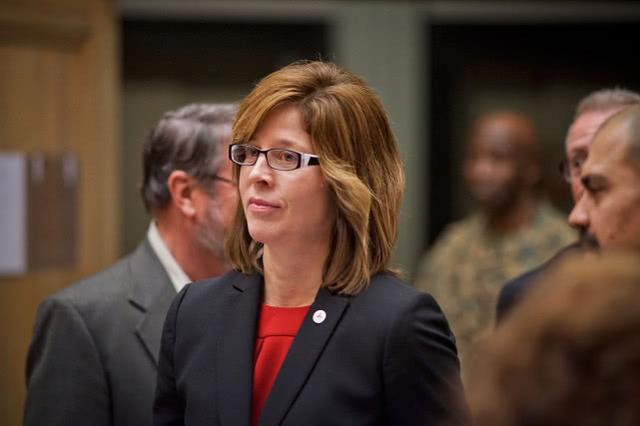 环球网美国警察被指破坏街头医疗救助站 市长:令人失望