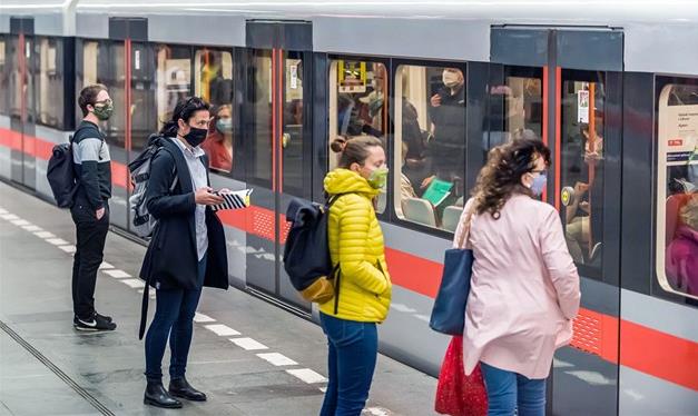 央视捷克防疫措施更新:7月1日起进一步放宽“口罩令”