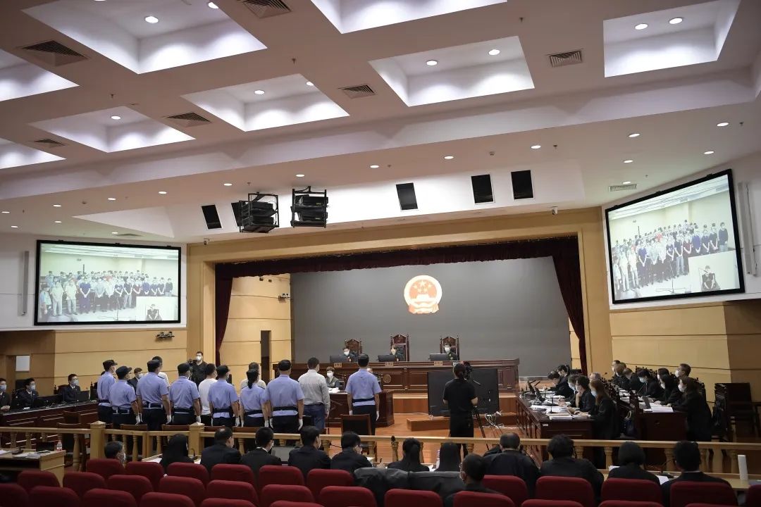 天津二中院公开审理颜锦等34人涉嫌犯组织领导参加黑社会性质组织等罪