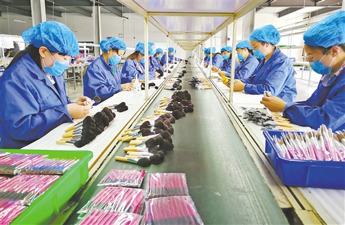 化妆刷排行榜_“刷”出新高度,化妆刷国产品牌占据主导地位