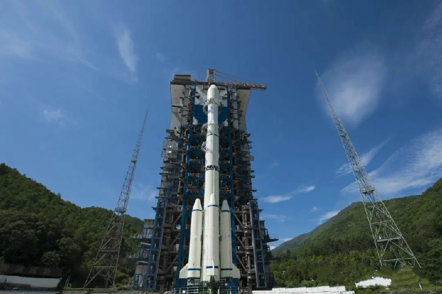 长征三号乙运载火箭成功发射亚太6d通信卫星