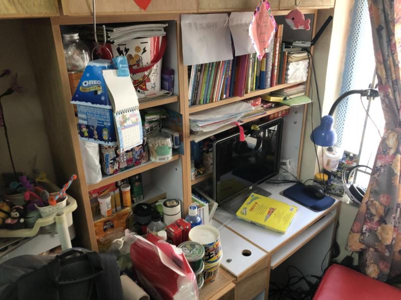 走进疫情大暴发下的香港劏房 看到底层市民令人痛心一幕|香港|新冠肺炎_新浪新闻