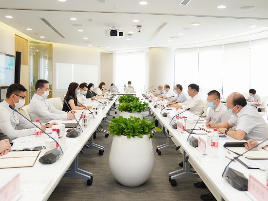 邓建玲到天成租赁公司调研