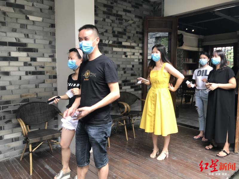 成都商报|电影院复工首日:成都一影院1张票只收1分钱,当天电影票全售罄