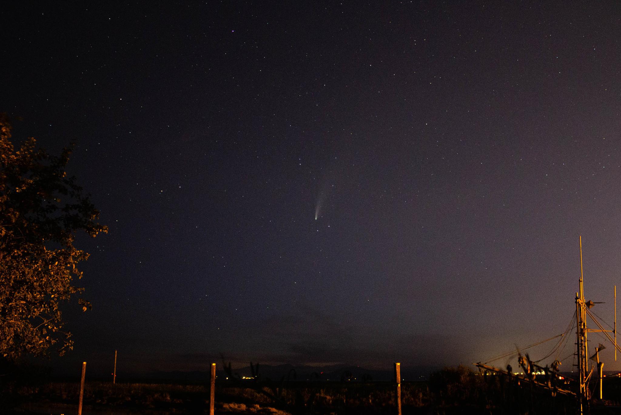 流星雨搭档彗星neowise上演史诗夜空秀