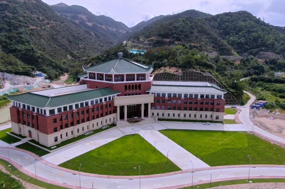 基建处)满足国际翻译学院,历史学系(珠海,国际金融学院,旅游学院