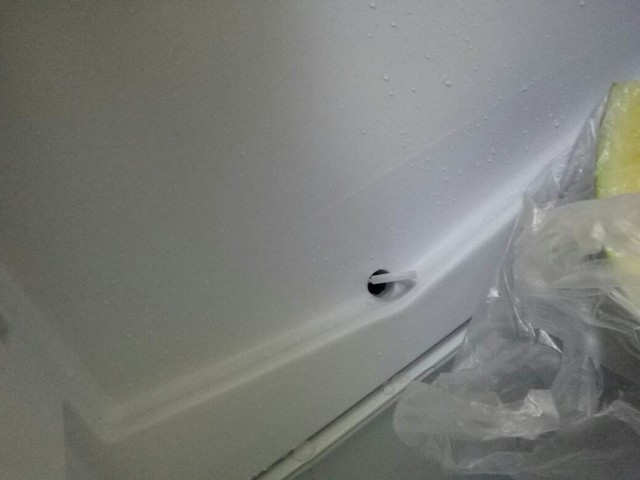 冰箱出水口堵塞是很多制冷冰箱都存在的问题