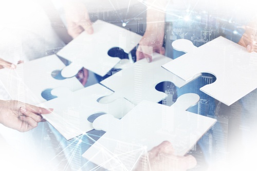 连亏两年的三五互联将易主：收购网红公司被终止 实控人早已套现