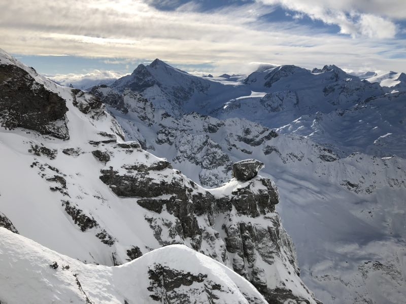 獐子岛股价翻倍，银行股新低不断，这种现象还会延续多长时间？