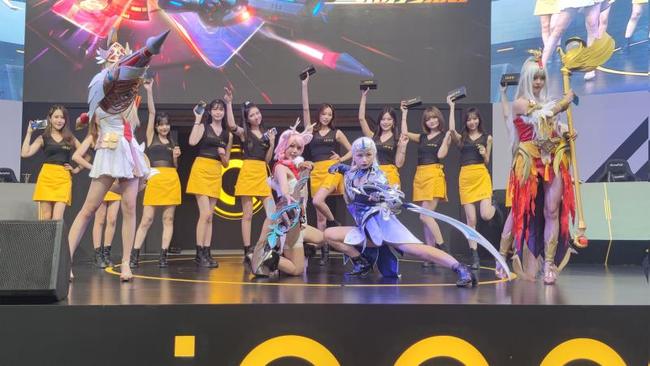 chinajoy首日iqoo120w超快闪充产品惊艳开秀