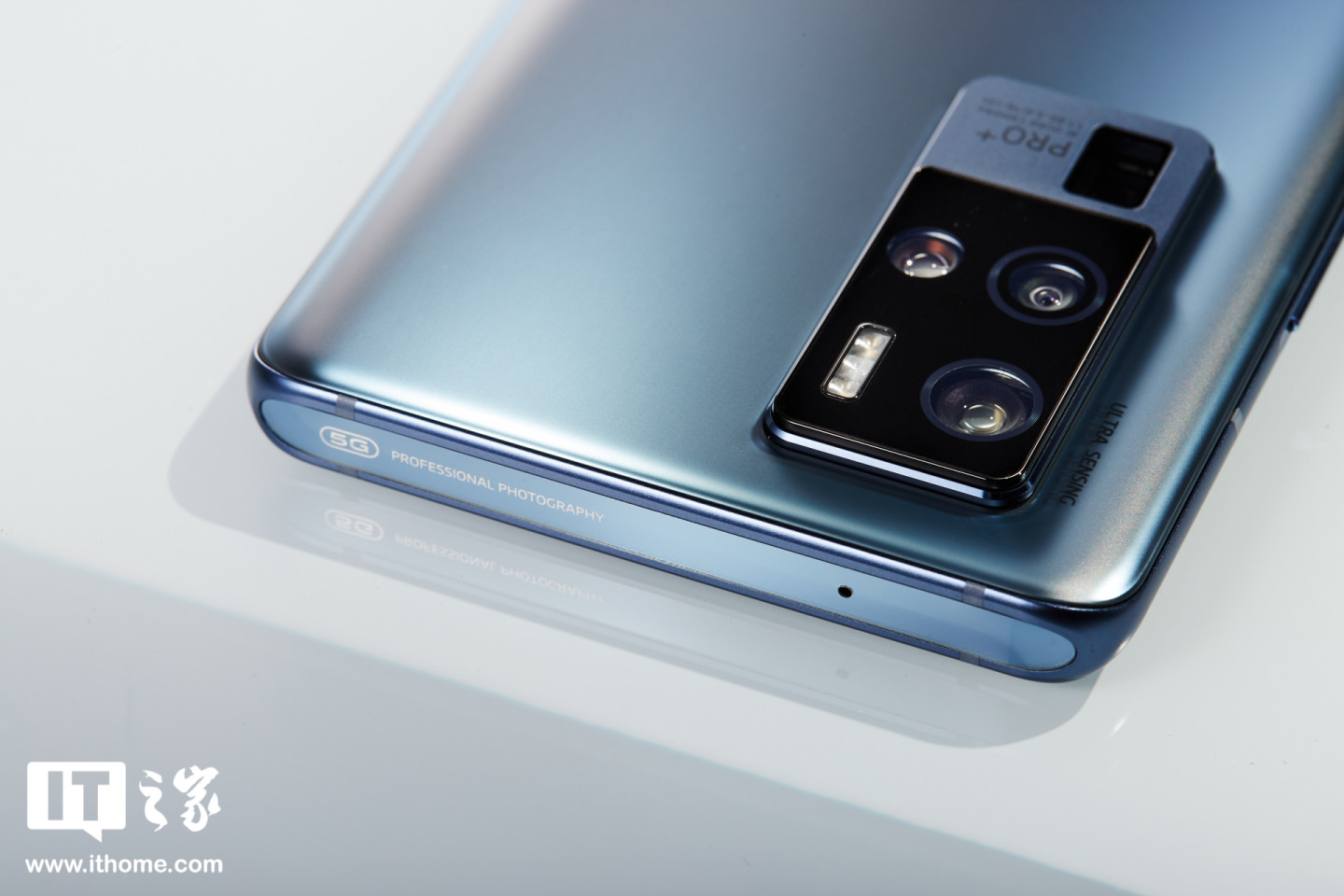 it之家开箱vivox50pro引力配色图赏超大杯的专业影像旗舰