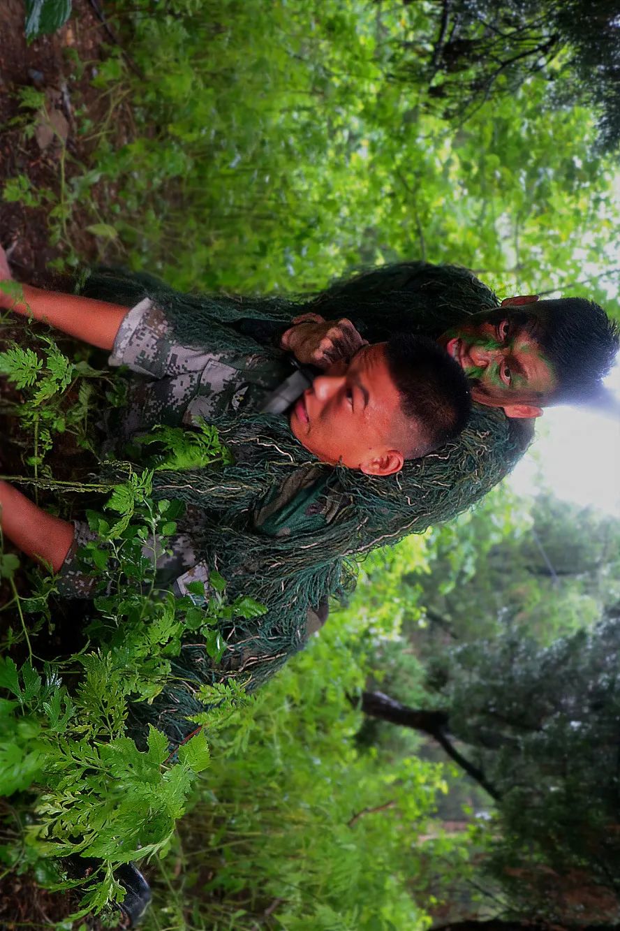 图阅•陆军勇猛的吉利服