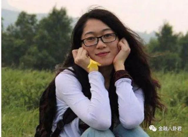 京东最牛女助理深受刘强东信任名下442家公司远超章泽天