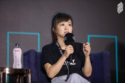 图为《驴得水》导演,编剧刘露