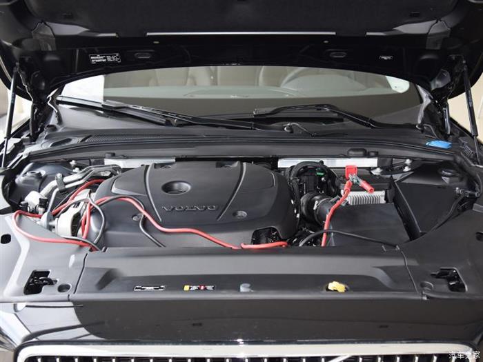 国产中期改款沃尔沃S90上市 车辆将搭载48V轻混系统的动力总成