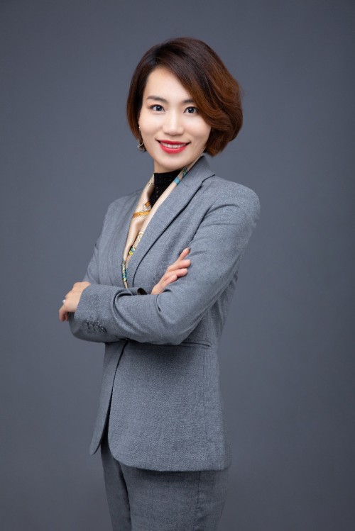 李莉,鸿坤财富高级副总裁,资产管理事业部总经理