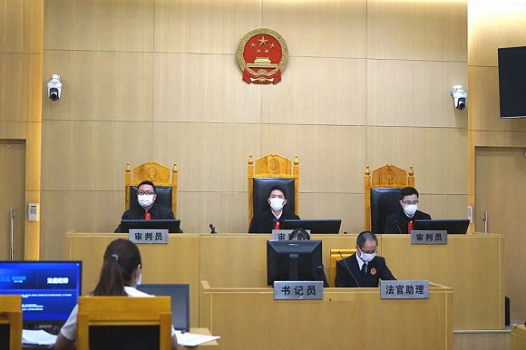 庭审现场。图片来源：上海一中院