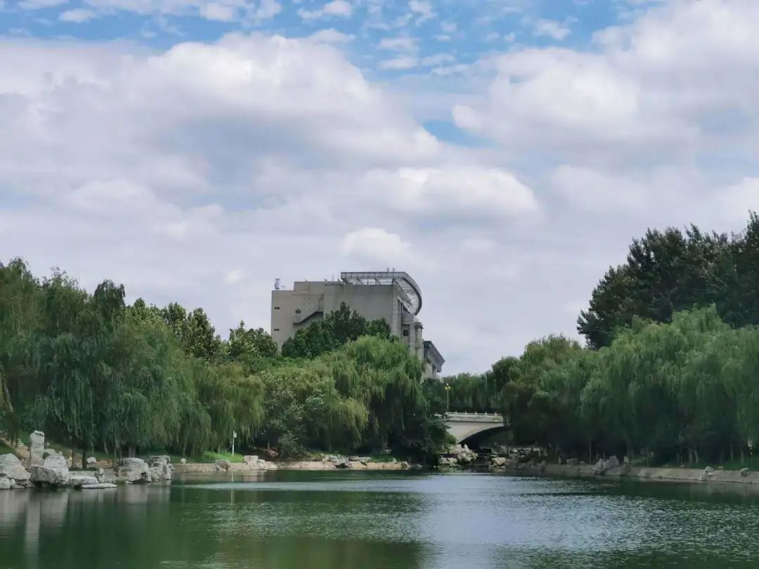 你见过雨后的甲子湖瀑布吗带你解锁济大的隐秘角落
