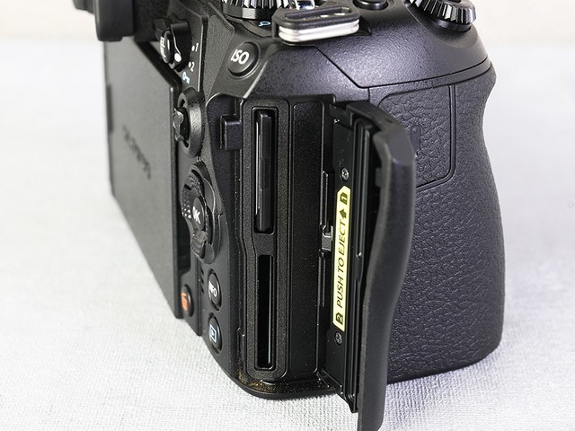 「中关村在线」轻巧微单旗舰 奥林巴斯E-M1 Mark III评测中关村在线2020-08-11 07:16:200阅