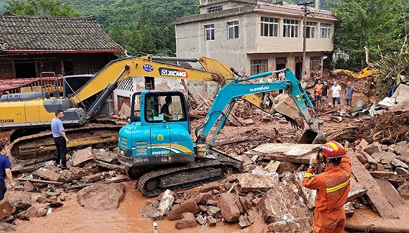 雅安市11人因灾死亡失踪。图片来源：视觉中国