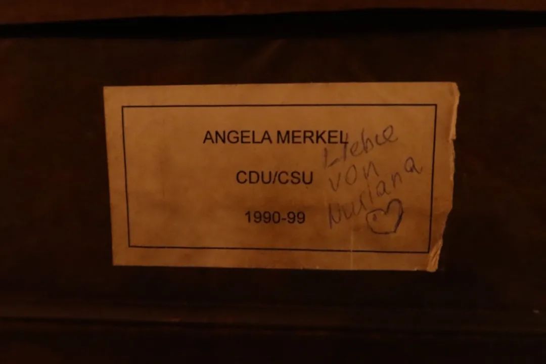 在德国议会大厦我发现了希特勒的名字