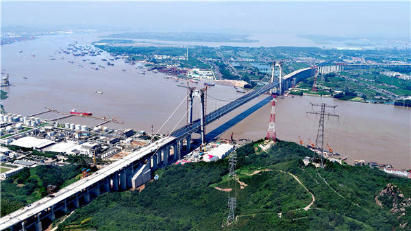 连镇铁路五峰山长江大桥（央广网发 中铁大桥局供图）