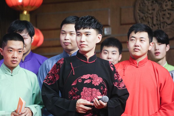 喜笑会喜迎庚子开箱班主赵立同收十一位喜字科弟子
