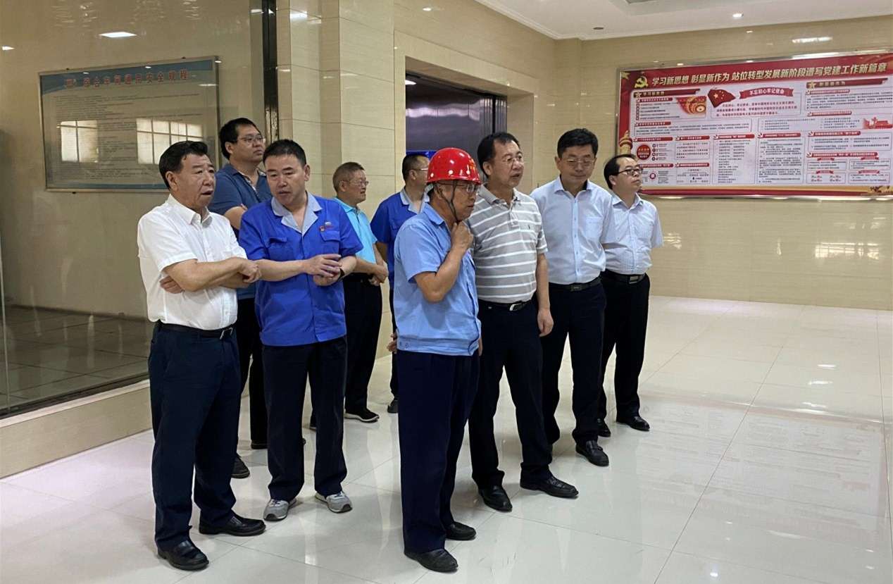 展示白银城市发展脉络和白银有色矿业开发历程的矿山公园,以及露天矿