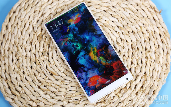 CNMO@手机为何越来越喜欢秀背影?背后凸显的是行业的成熟CNMO2020-08-19 08:20:290阅