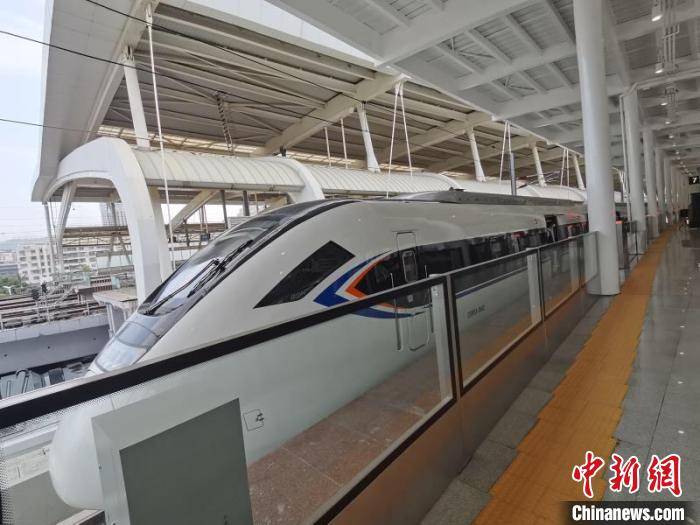 珠机城际铁路珠海至珠海长隆段开通 单程票价11元