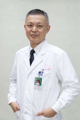 发起青少年脊柱侧弯公益筛查项目长征医院周许辉获评上海好医生