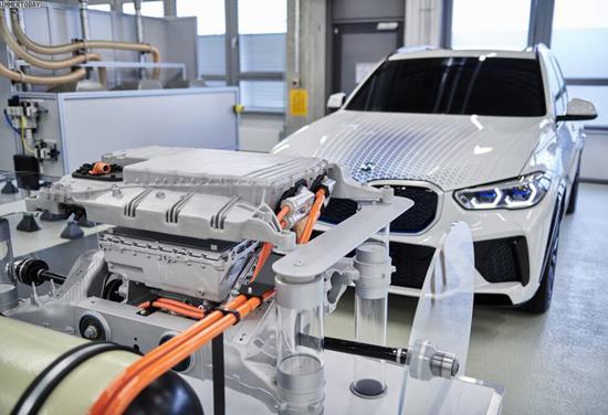 加氢3分钟能跑500km宝马2022年生产氢燃料车