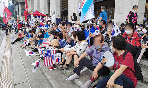 海外网|担心的还是来了！韩国万人首都集会：已有53人确诊 遍布全国