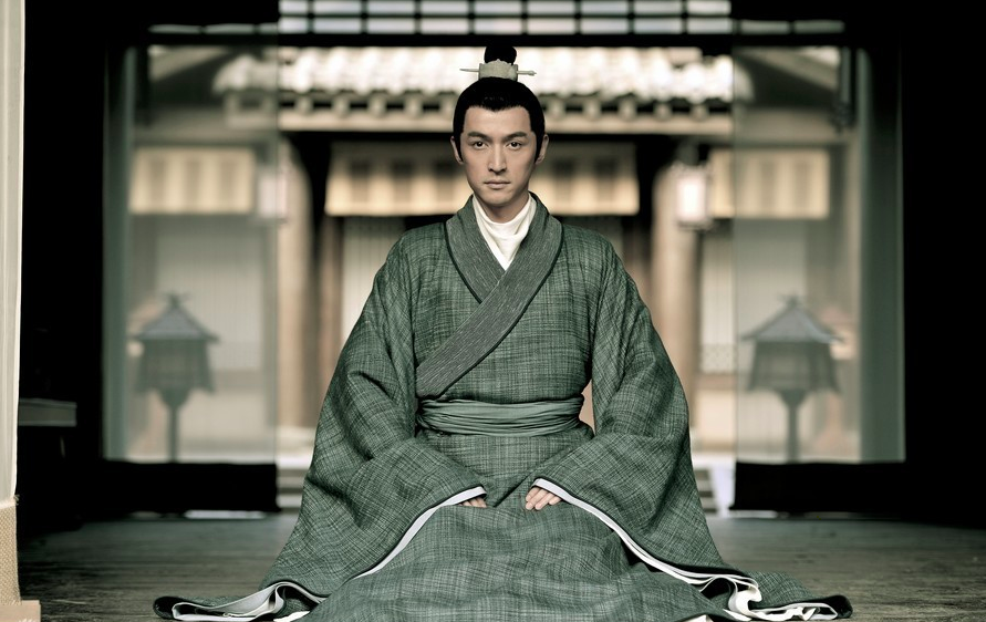 西晋名士王澄(字平子)已是才华横溢,听到卫玠谈玄理,崇拜得五体投地