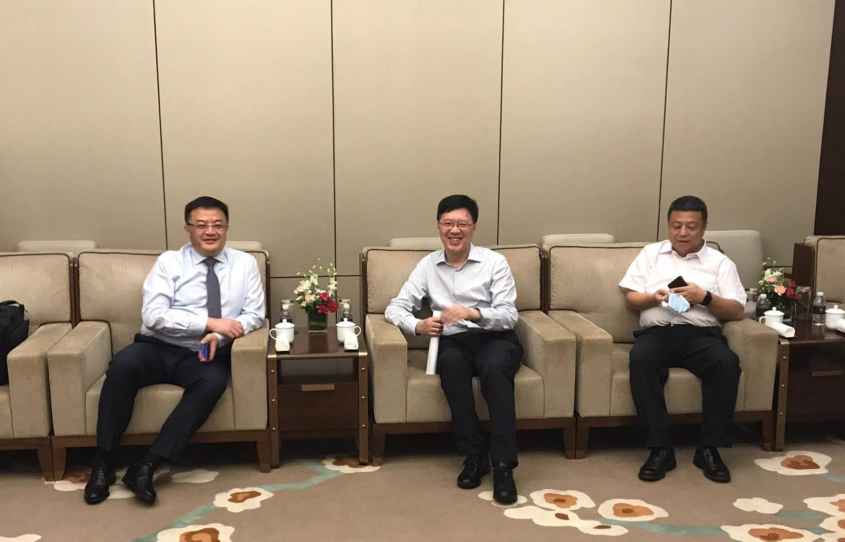 60亿12个项目签约 武汉抢占自动驾驶高地