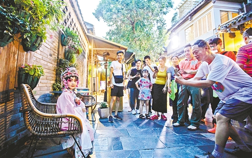 各地出台一系列举措促进消费扩容提质 新消费成扩大内需关键一招