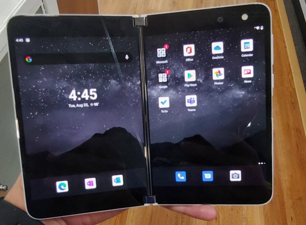 「新浪科技综合」微软Surface Duo样机亮屏图像出现新浪科技综合2020-08-27 07:29:240阅