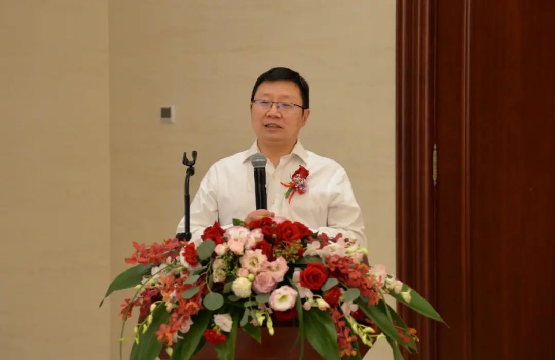 岳坤在致辞中对北京交通大学一直以来对华为公司的支持和帮助表示感谢