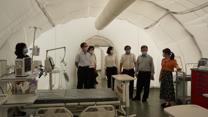 7月31日,集团公司外部董事纪喜来,李丰华前往长阳航天城电子科技园