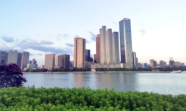 湘江西侧的长沙未来新cbd中心滨江新城板块&nbsp;每经记者 陈利 摄